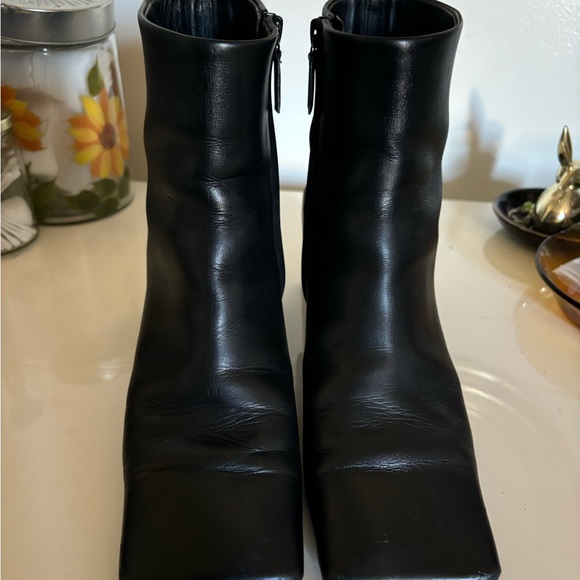 Authentic Balenciaga ankle boots size 6 - Picture 8 of 9